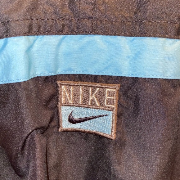 NIKE VINTAGE wind breaker - Picture 3 of 4